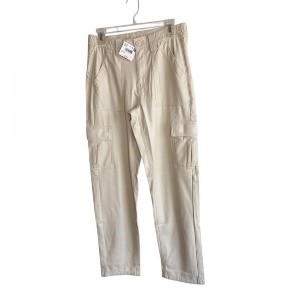 American Eagle Faux Leather Cream Elastic High Waisted Cargo Pants Size 8 Long - Picture 2 of 15